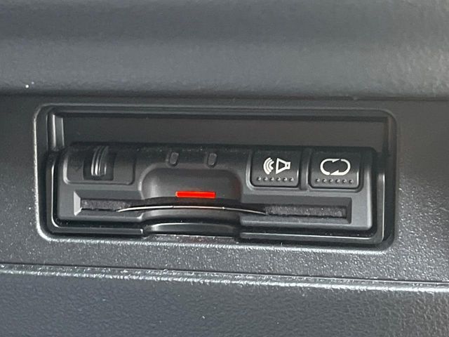 NISSAN JUKE 2016 Image 31