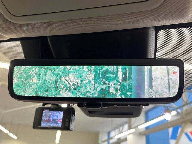 TOYOTA RAV4 HYBRID 4WD 2023 Image 31