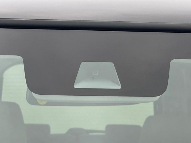 HONDA N BOX 2021 Image 31