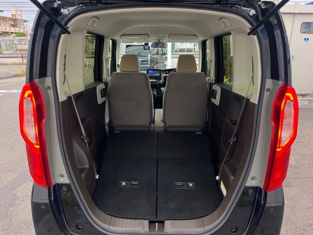 HONDA N BOX 2021 Image 31