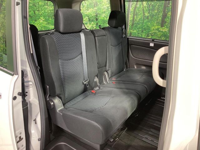 NISSAN SERENA  S-HYBRID 2013 Image 31