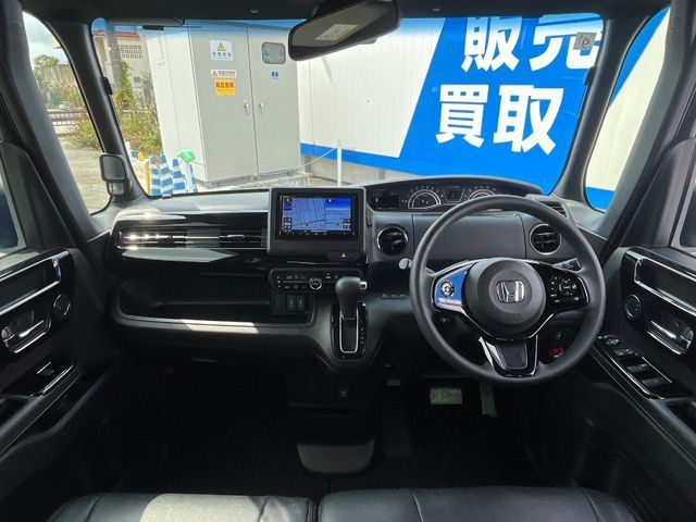 HONDA N BOX CUSTOM 2021 Image 31