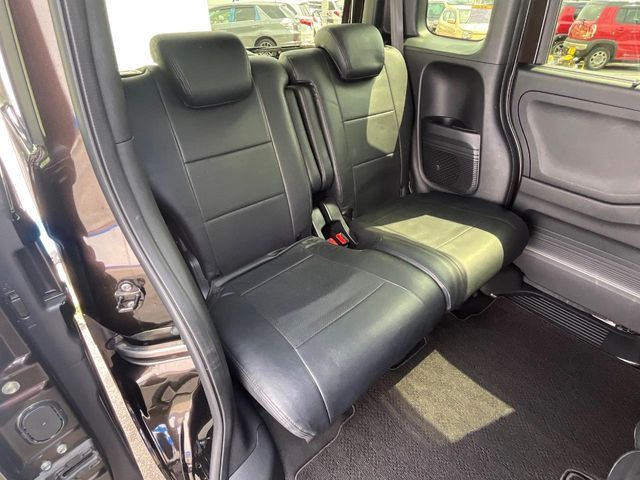 HONDA N BOX CUSTOM 2021 Image 31