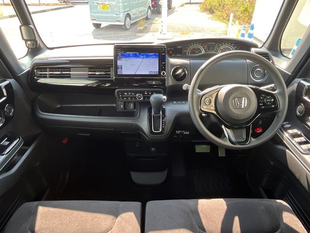 HONDA N BOX CUSTOM 2021 Image 31