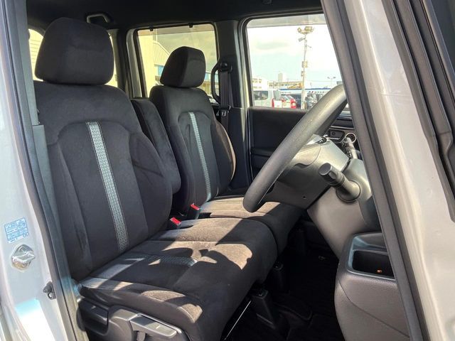 HONDA N BOX CUSTOM 2021 Image 31