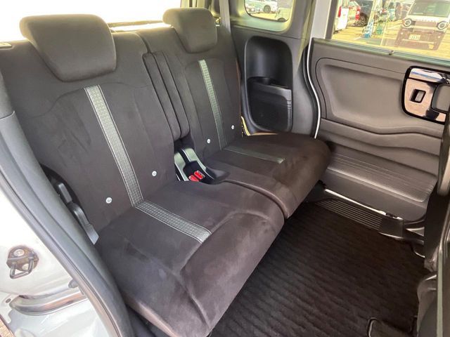 HONDA N BOX CUSTOM 2021 Image 31