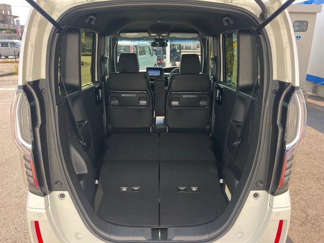 HONDA N BOX CUSTOM 2021 Image 31