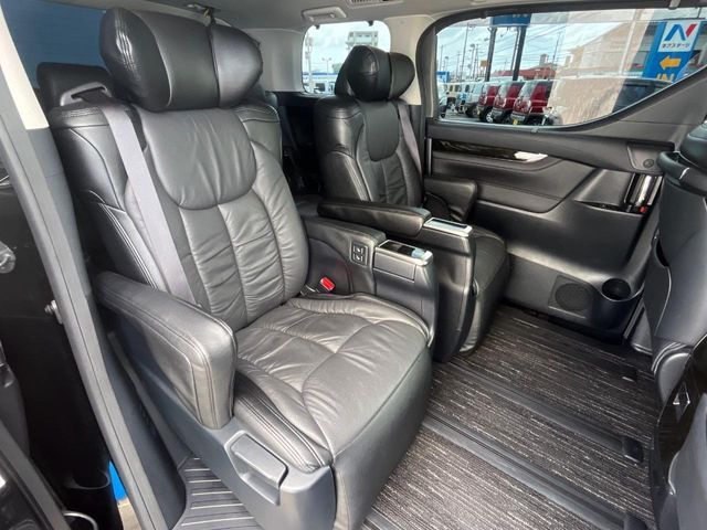 TOYOTA VELLFIRE 2016 Image 31