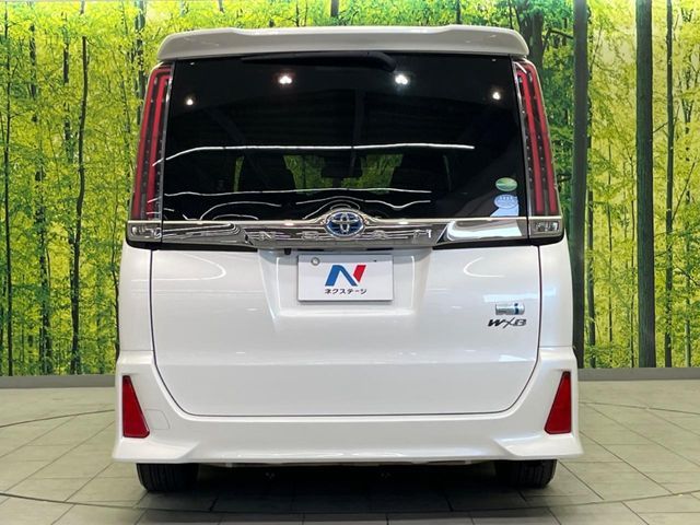 TOYOTA NOAH HYBRID 2018 Image 31