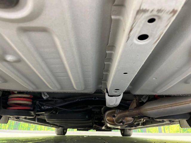 TOYOTA NOAH HYBRID 2018 Image 31