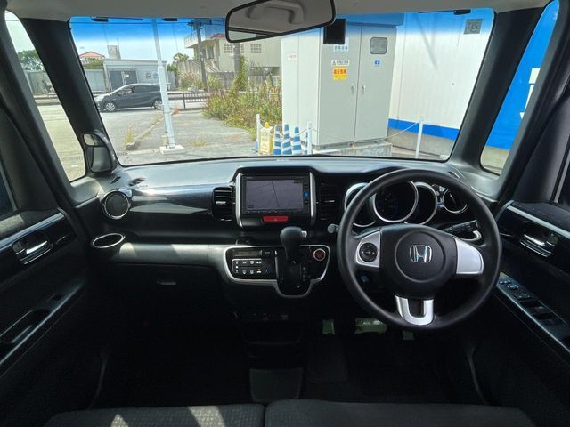 HONDA N BOX CUSTOM 2017 Image 31