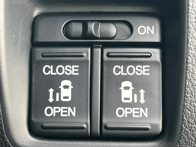 HONDA N BOX CUSTOM 2017 Image 31