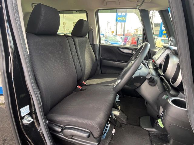 HONDA N BOX CUSTOM 2017 Image 31