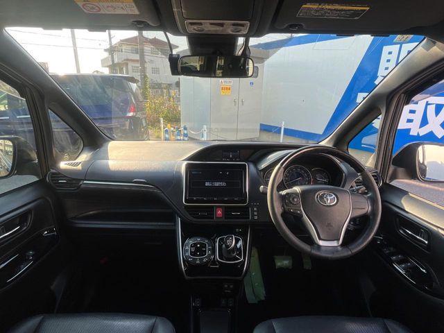 TOYOTA ESQUIRE HYBRID 2017 Image 31