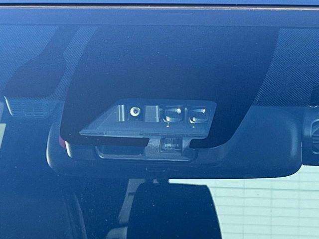 TOYOTA ESQUIRE HYBRID 2017 Image 31