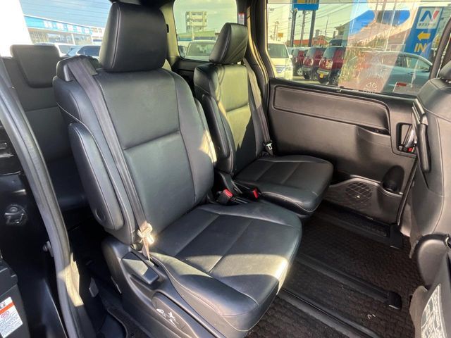 TOYOTA ESQUIRE HYBRID 2017 Image 31