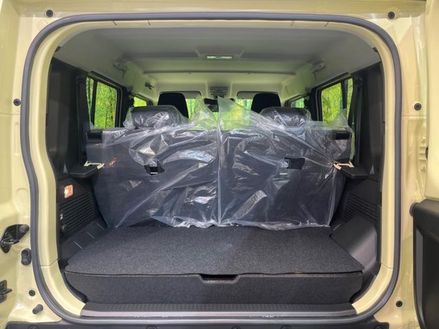 SUZUKI JIMNY NOMADE 2025 Image 31