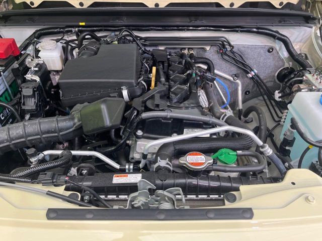 SUZUKI JIMNY NOMADE 2025 Image 31