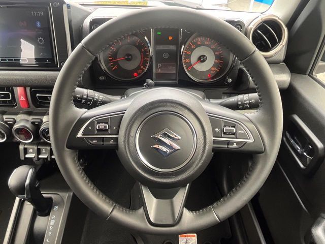 SUZUKI JIMNY NOMADE 2025 Image 31