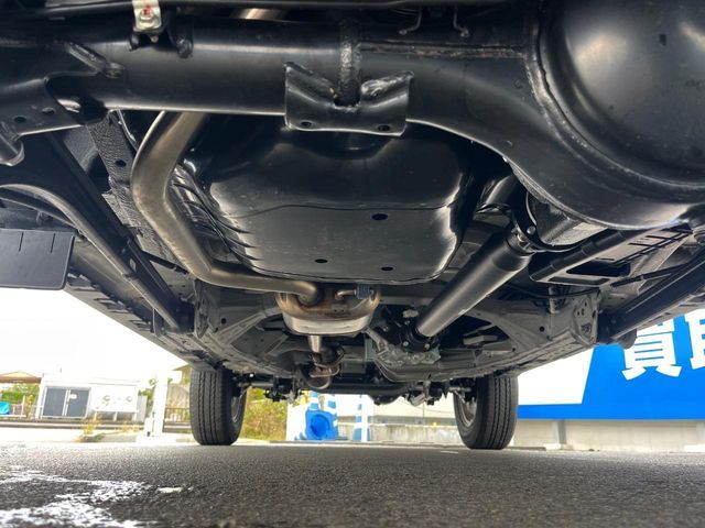 SUZUKI JIMNY NOMADE 2025 Image 31