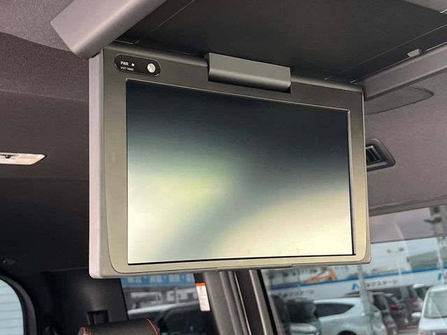 TOYOTA NOAH HYBRID 2019 Image 31