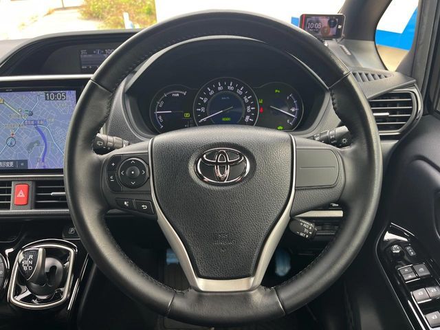 TOYOTA NOAH HYBRID 2019 Image 31