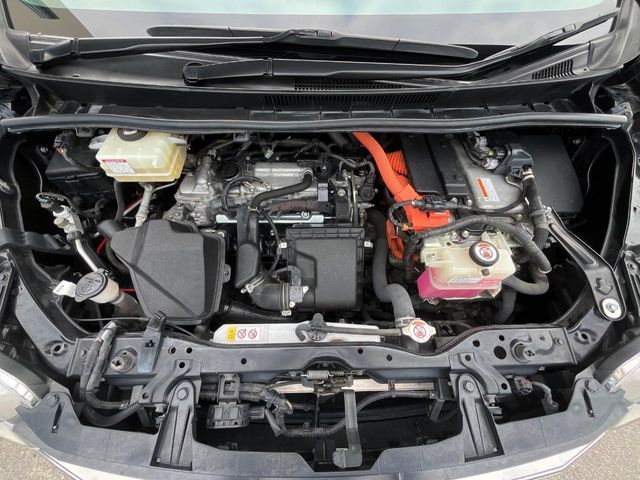 TOYOTA NOAH HYBRID 2019 Image 31