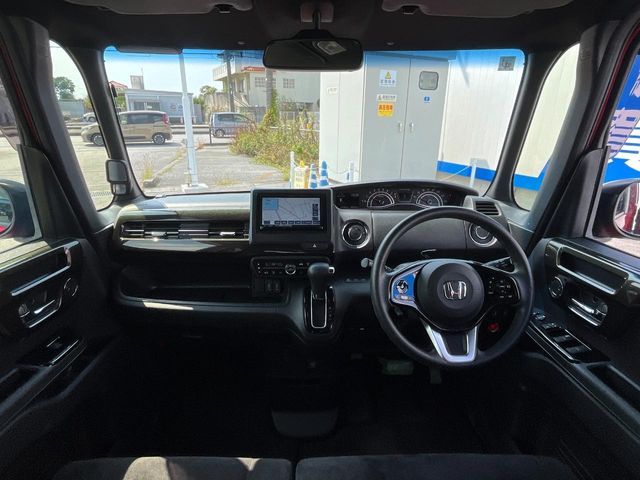 HONDA N BOX CUSTOM 2020 Image 31