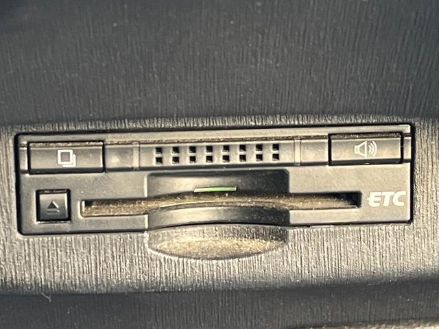 TOYOTA PRIUS 2014 Image 31