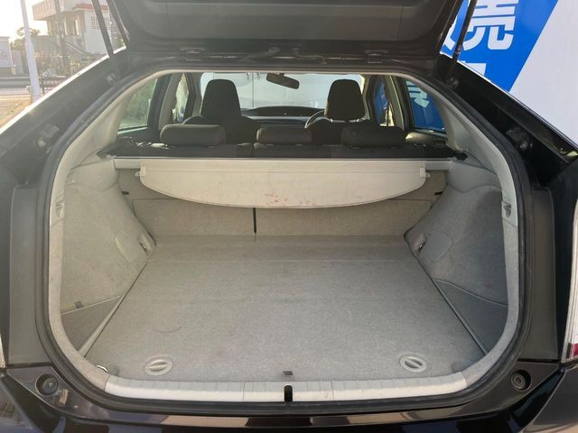 TOYOTA PRIUS 2014 Image 31