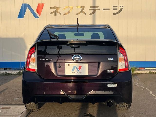 TOYOTA PRIUS 2014 Image 31