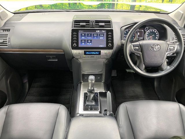 TOYOTA LANDCRUISER PRADO 2023 Image 31