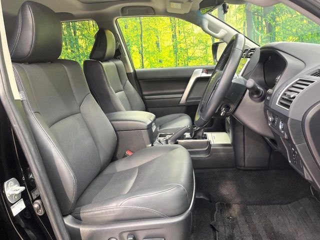 TOYOTA LANDCRUISER PRADO 2023 Image 31