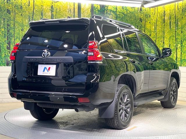 TOYOTA LANDCRUISER PRADO 2023 Image 31