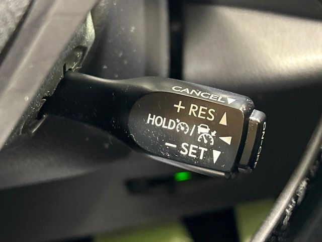 TOYOTA C-HR 2017 Image 31