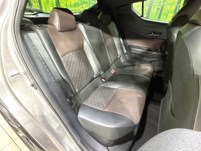 TOYOTA C-HR 2017 Image 31