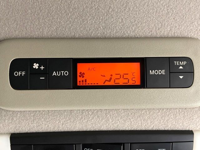 NISSAN SERENA  S-HYBRID 2017 Image 31