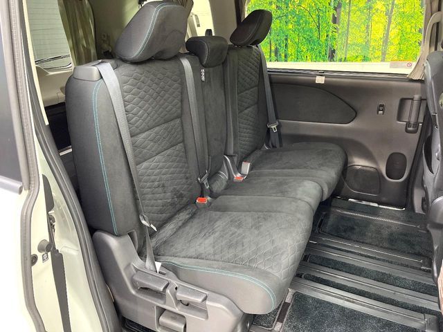 NISSAN SERENA  S-HYBRID 2017 Image 31