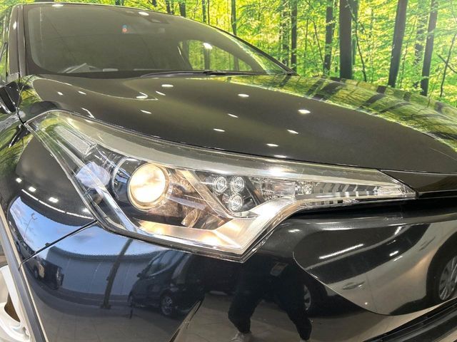 TOYOTA C-HR 2017 Image 31