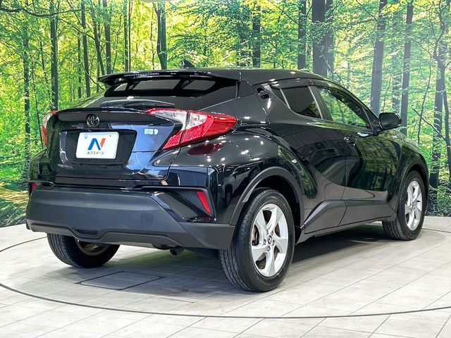 TOYOTA C-HR 2017 Image 31