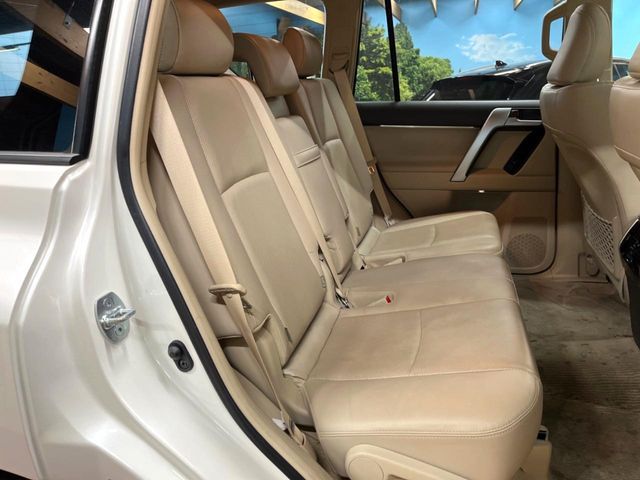 TOYOTA LANDCRUISER PRADO 2023 Image 31