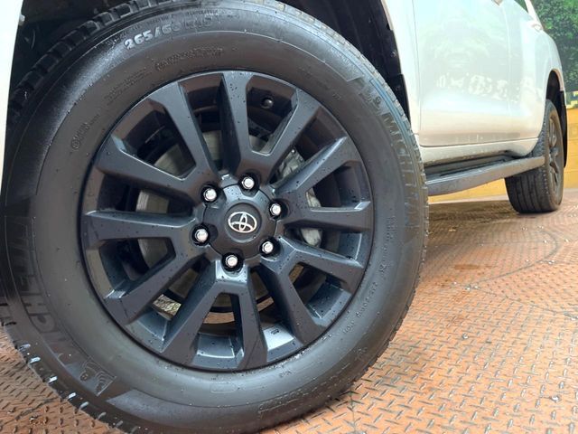 TOYOTA LANDCRUISER PRADO 2023 Image 31