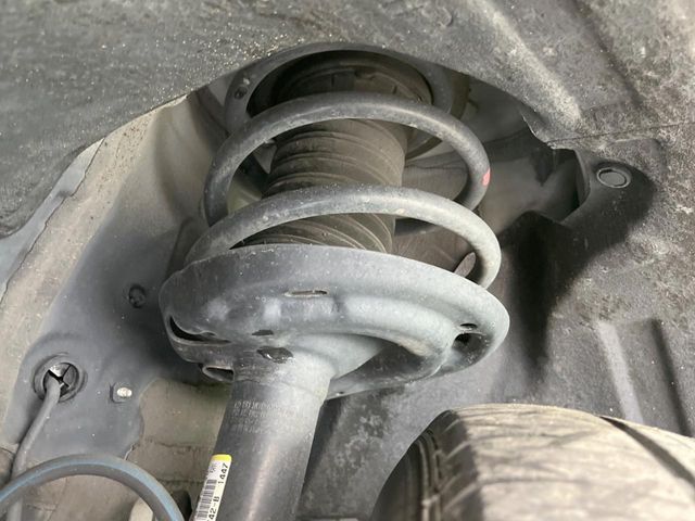 TOYOTA RAV4 HYBRID 4WD 2019 Image 31