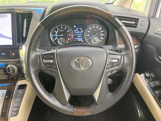 TOYOTA ALPHARD 2019 Image 31