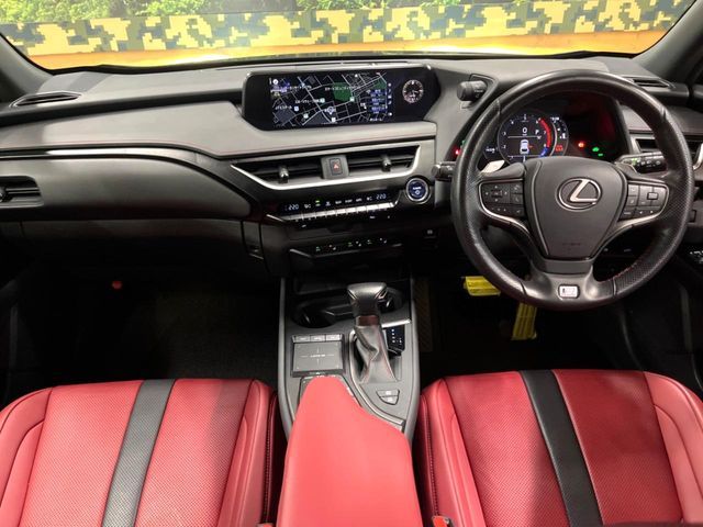 TOYOTA LEXUS UX250H 2021 Image 31