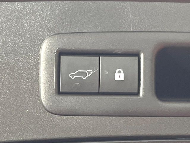 TOYOTA LEXUS UX250H 2021 Image 31