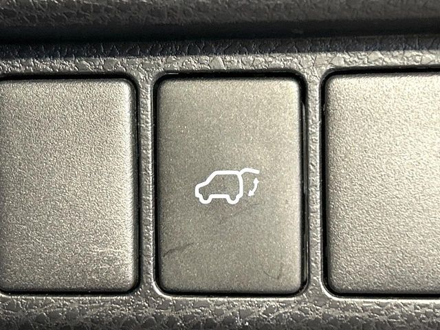 TOYOTA HARRIER 2WD 2018 Image 31