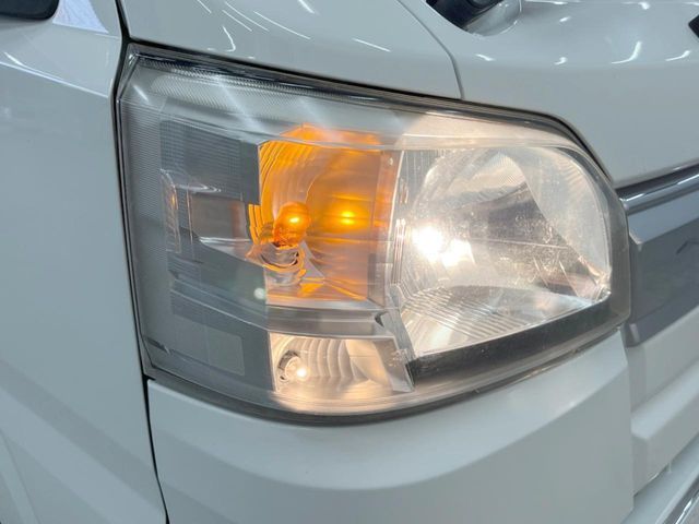 DAIHATSU HIJET TRUCK 4WD 2015 Image 31