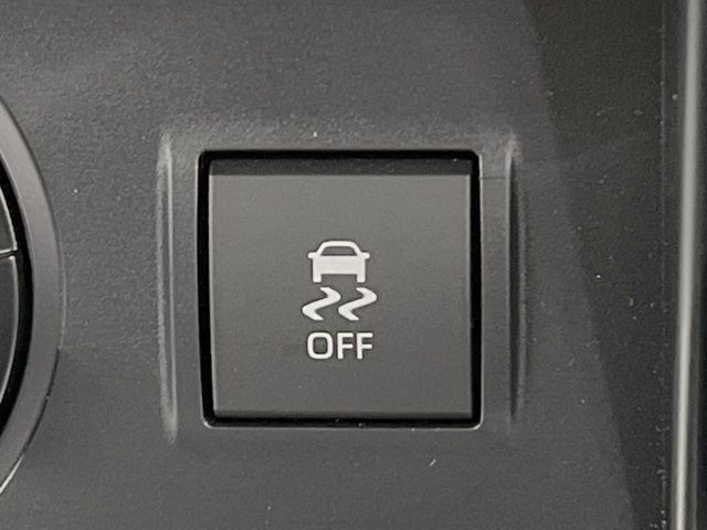 TOYOTA LANDCRUISER PRADO 2022 Image 31