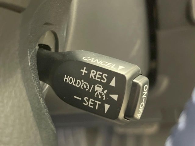 TOYOTA LANDCRUISER PRADO 2022 Image 31